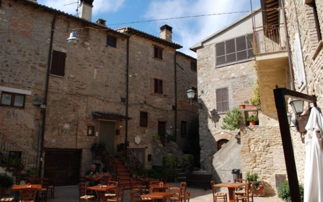 SARAGANO, A JEWEL IN THE UMBRIAN HILLS